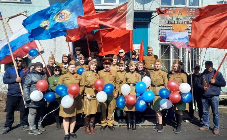 Верхнеколымские коммунальщики торжественно отметили 77-ю годовщину Великой Победы