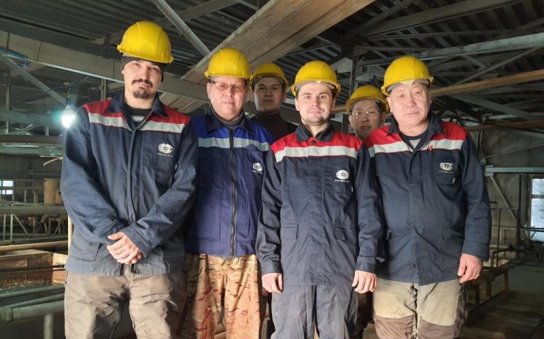 Работники Аллаиховского ЖКХ подготовили объекты теплоснабжения к запуску
