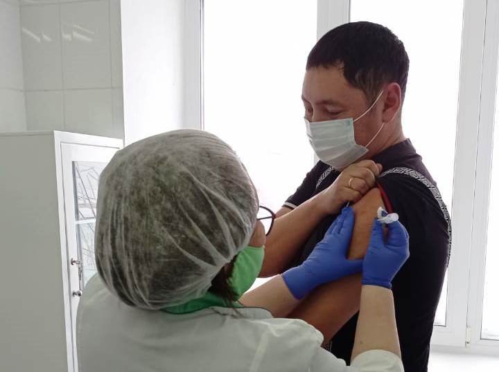 75% сотрудников ГУП «ЖКХ РС (Я)» вакцинировались от COVID-19