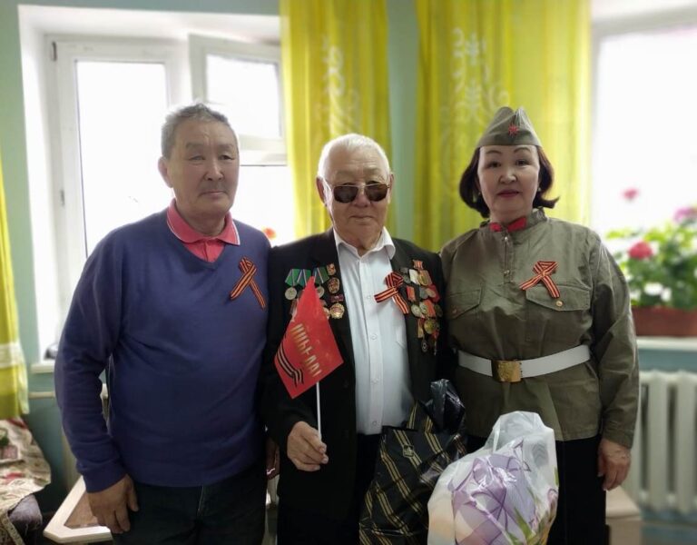 Работники ГУП «ЖКХ РС (Я)» поздравили ветеранов и тружеников тыла