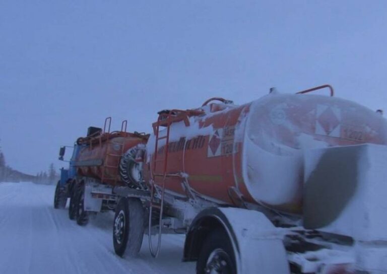 В село Саккырыр зимой доставят более 5 тысяч тонн жидкого топлива
