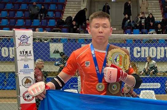 Николай Струкин из Вилюйска – чемпион России по миксфайту