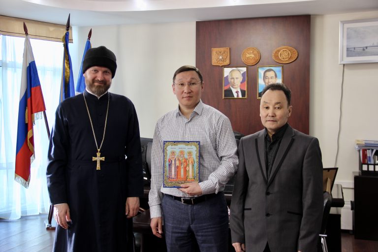 Виталий Чикачев провел встречу с представителями епархии