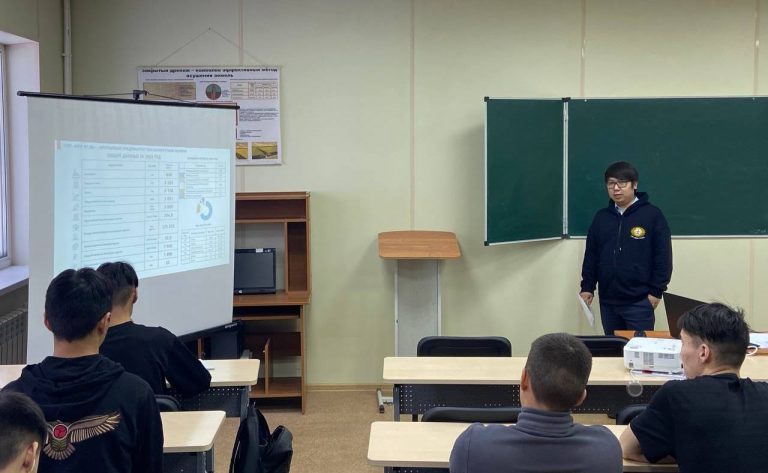 Студентам АГАТУ рассказали о деятельности ГУП «ЖКХ РС(Я)»