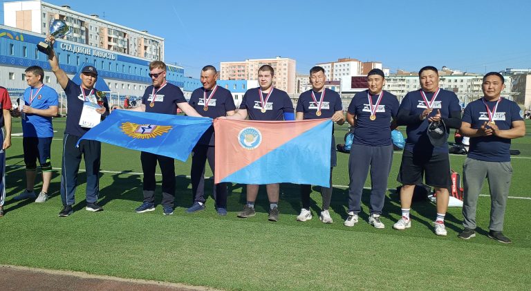 Команда жизнеобеспечения — чемпион VII соревнований по перетягиванию каната