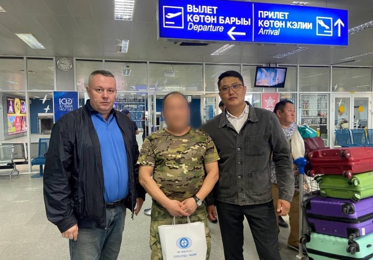 В Якутск встретили работника ГУП «ЖКХ РС(Я)». прибывшего со спецоперации