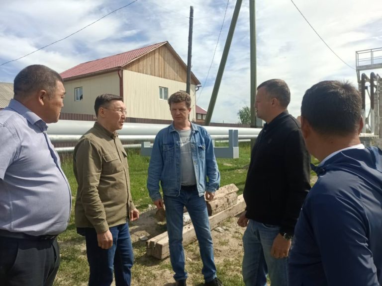 Виталий Чикачев посетил с рабочим визитом Усть-Алданский район