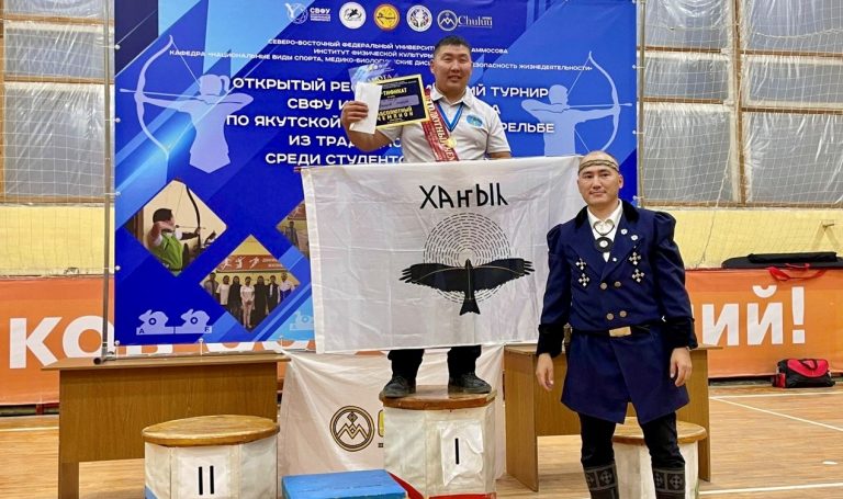 Мастер Хангаласского ЖКХ Алексей Кондратьев – абсолютный чемпион по стрельбе из лука