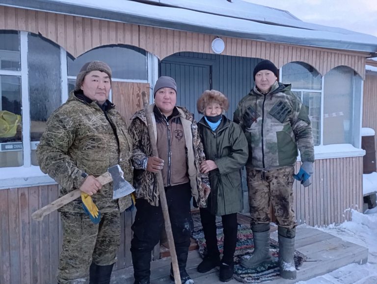 Доброе дело для ветеранов и семей военнослужащих от Нюрбинского ЖКХ