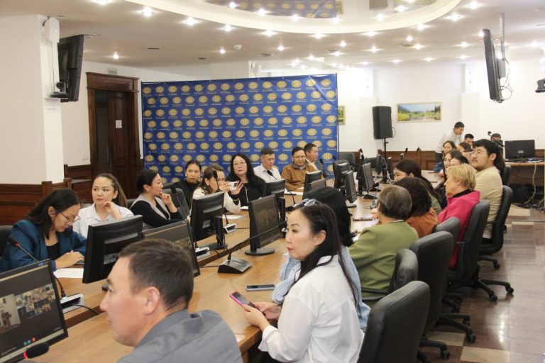 В ГУП «ЖКХ РС(Я)» поздравили специалистов экономической службы