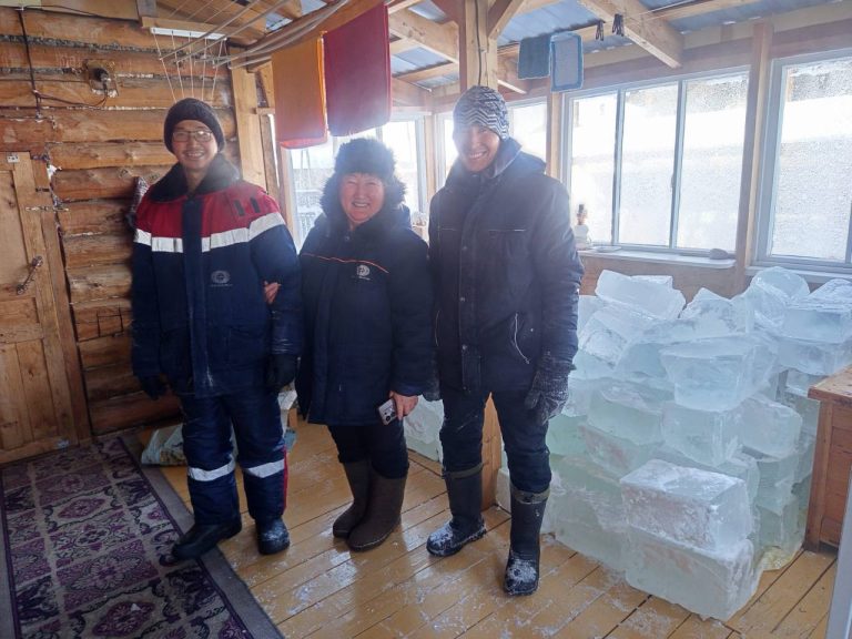 Добрые дела амгинских коммунальщиков