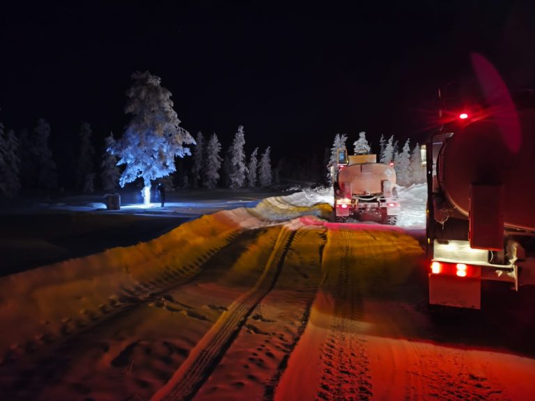 Началась доставка топлива в Эвено-Бытантайский улус