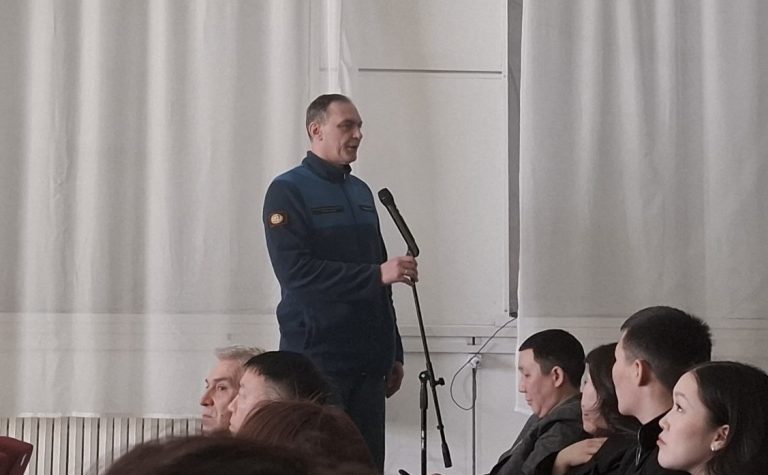 Владимир Бондарь посетил с рабочим визитом Жиганский район