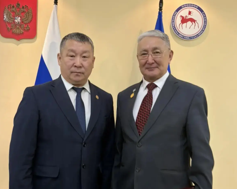 Василий Николашкин из Верхневилюйского ЖКХ — лучший наставник Якутии