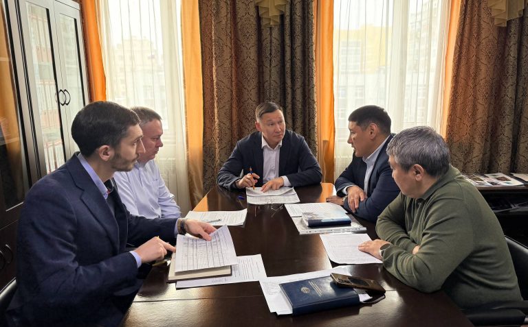 Виталий Чикачев провел совещание о ходе завоза топливных ресурсов в филиалы