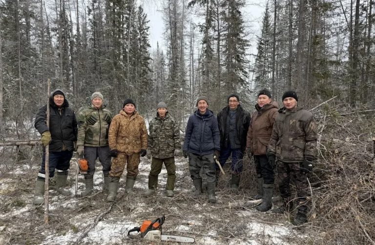 Коллектив Нюрбинского ЖКХ присоединился к акции в поддержку участников СВО